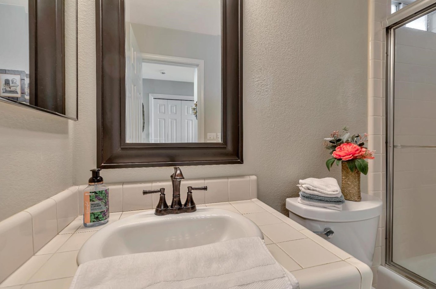 381 Tina Dr, Hollister CA  95023-7010 exterior