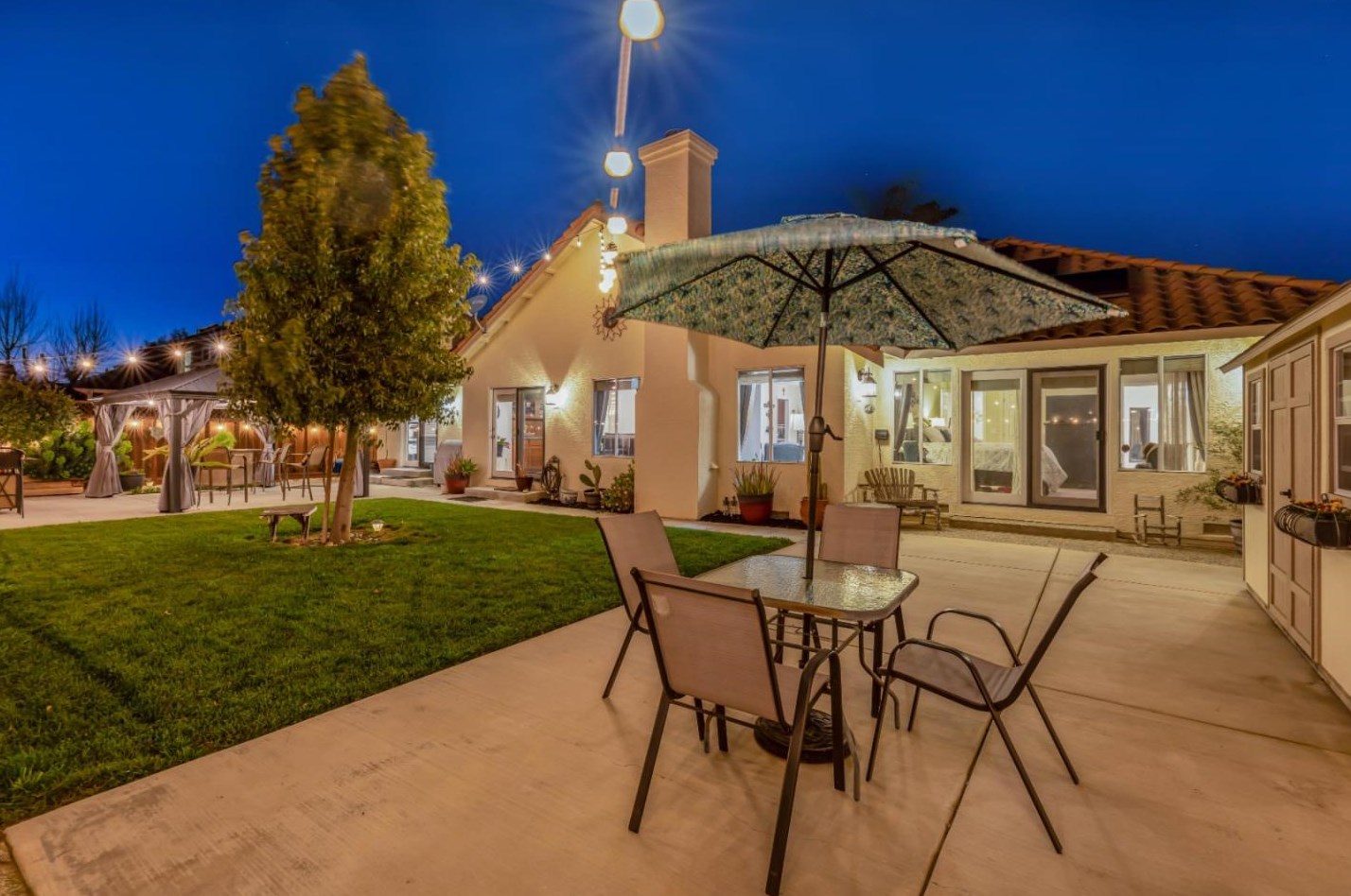 381 Tina Dr, Hollister CA  95023-7010 exterior