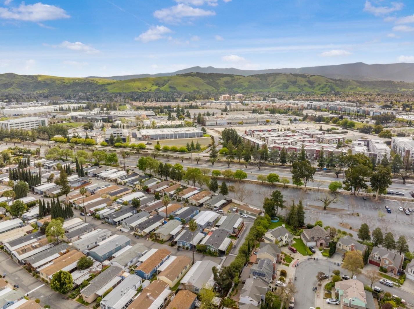 200 Ford Rd, San Jose CA  95138-1519 exterior