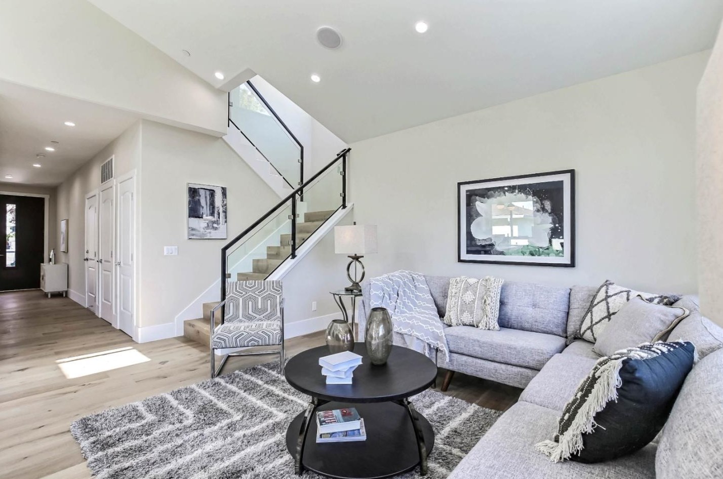 305 Murphy Ave, Sunnyvale CA  94085-4312 exterior