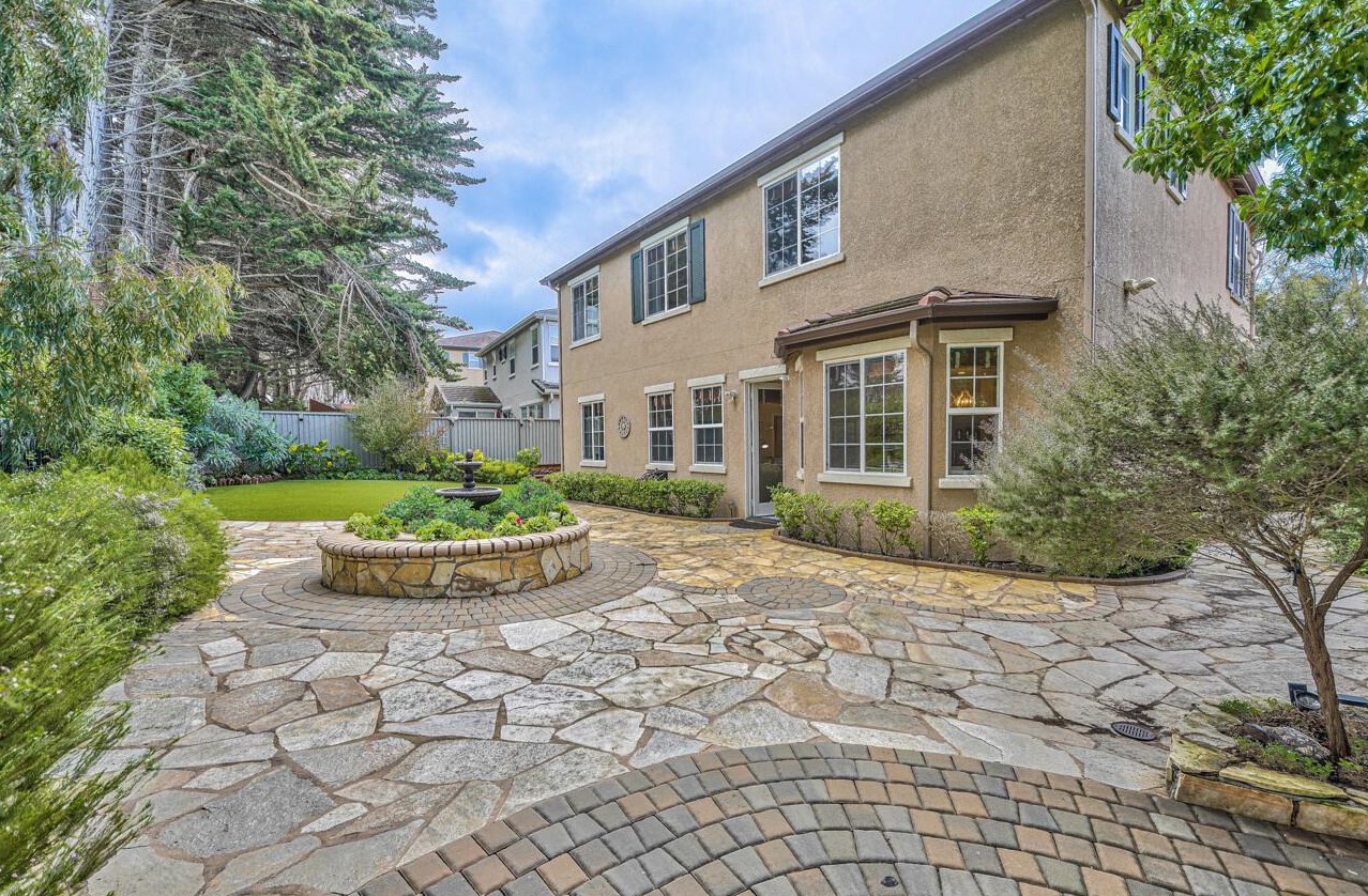 4380 Peninsula Point Dr, Seaside CA  93955-6527 exterior