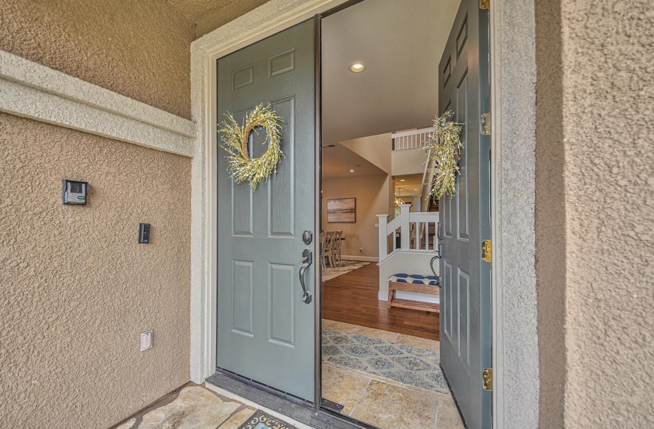 4380 Peninsula Point Dr, Seaside CA  93955-6527 exterior