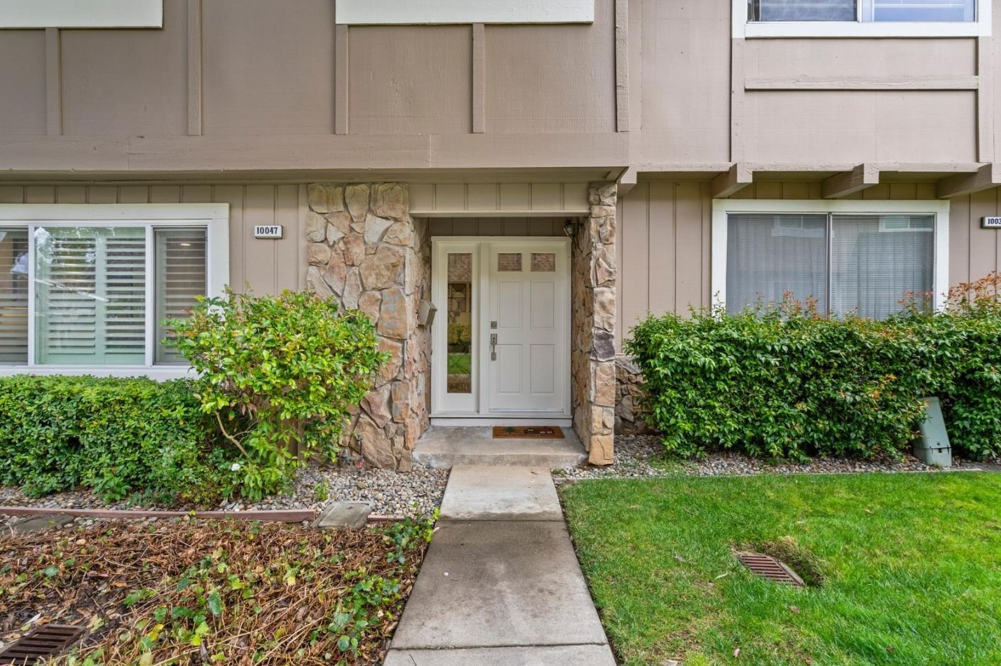 10047 Spanish Oak Ct, Cupertino CA  exterior
