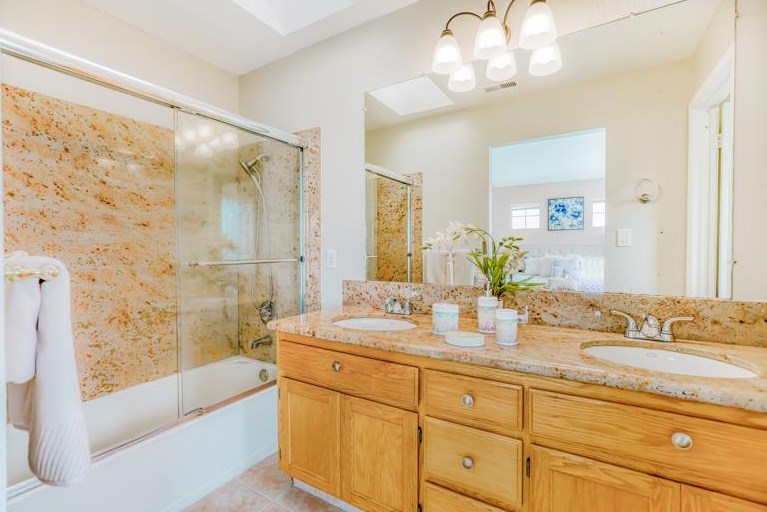15358 Snowy Plover Ct, San Leandro CA  94579-2758 exterior