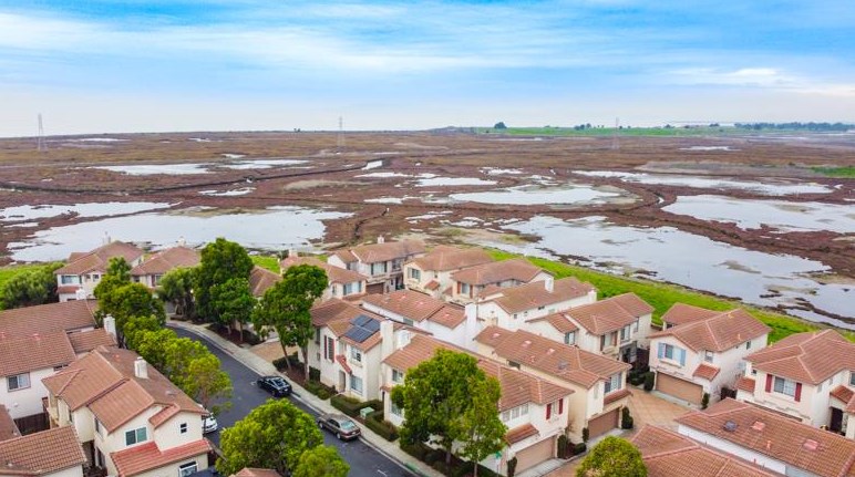 15358 Snowy Plover Ct, San Leandro CA  94579-2758 exterior