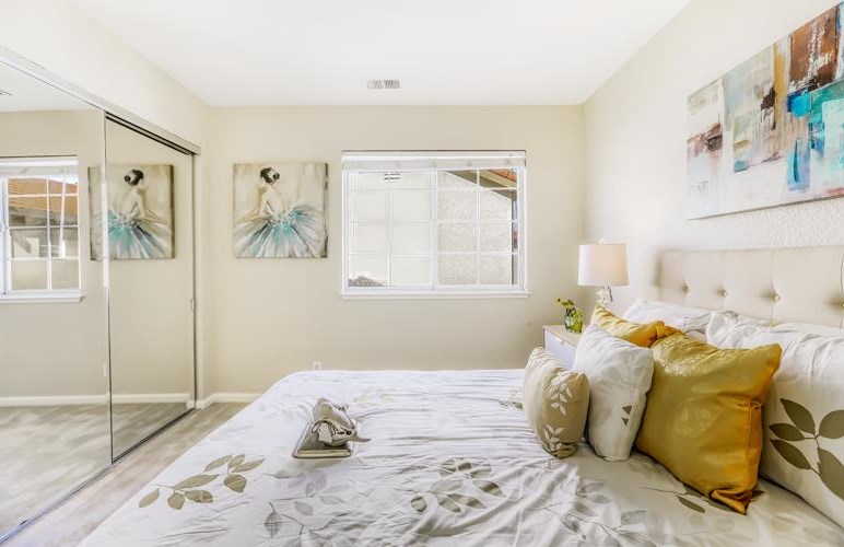 15358 Snowy Plover Ct, San Leandro CA  94579-2758 exterior