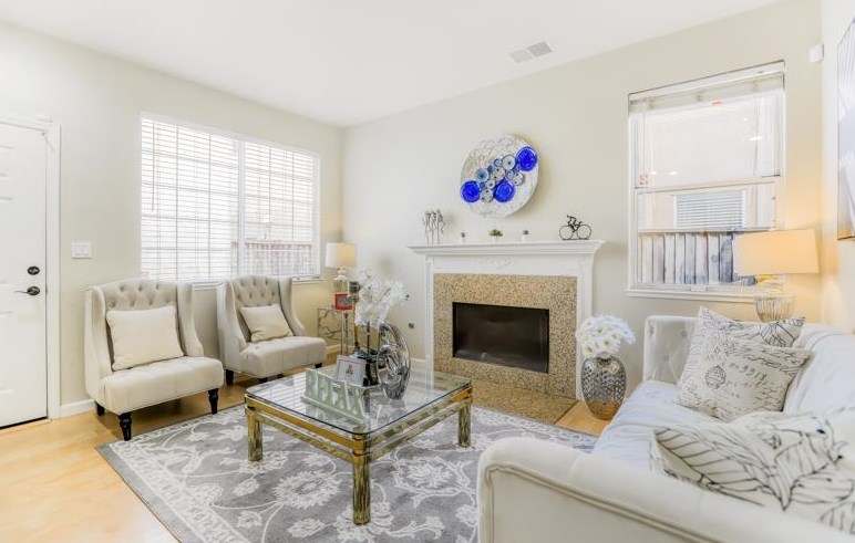 15358 Snowy Plover Ct, San Leandro CA  94579-2758 exterior