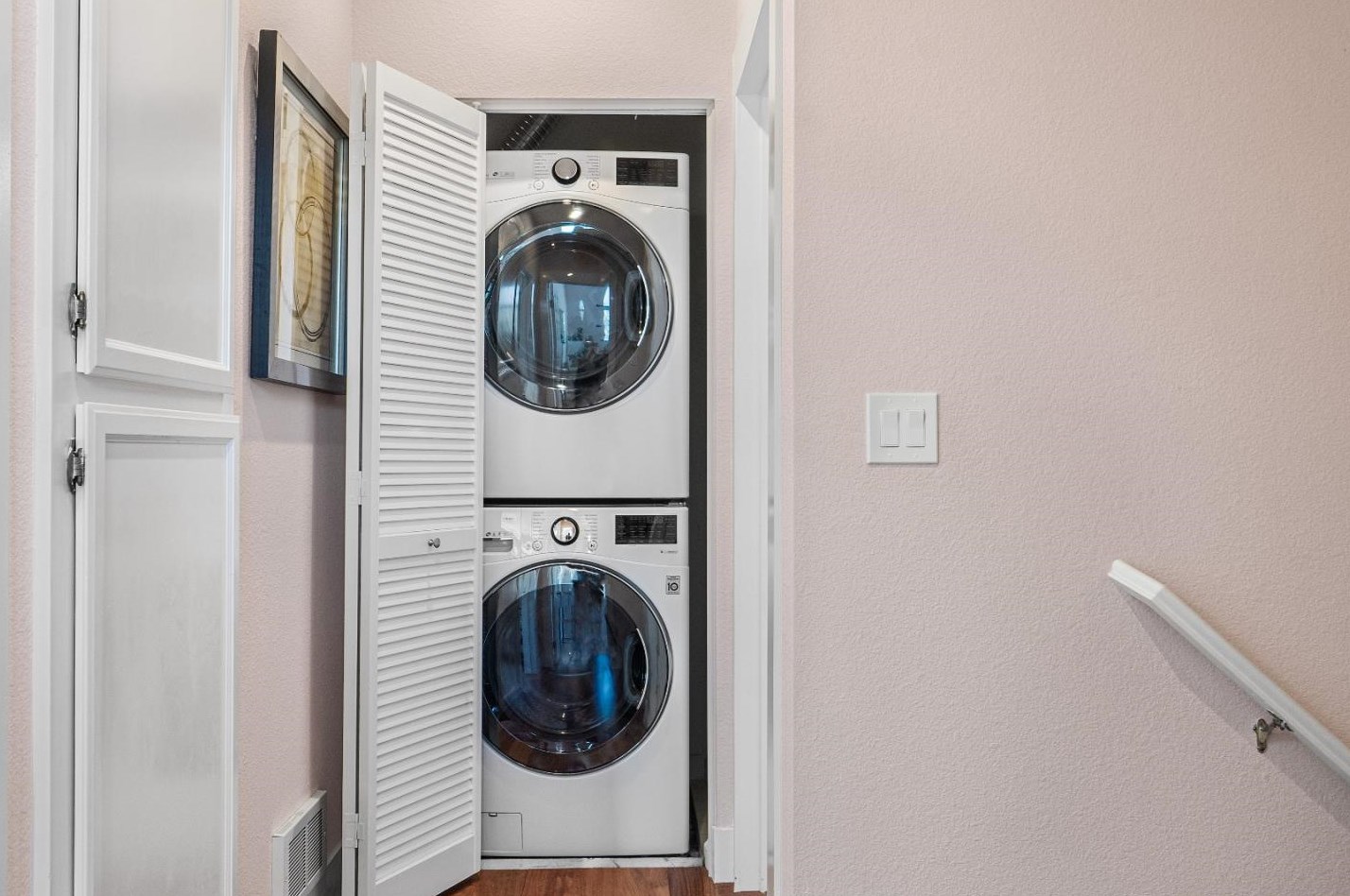 2208 Hastings Shore Ln, Redwood City CA  94065-2106 exterior