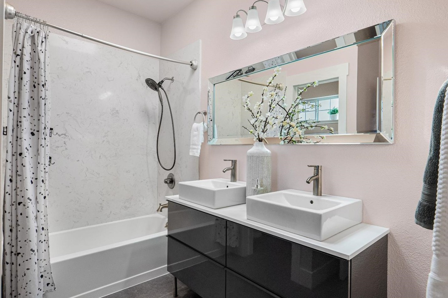 2208 Hastings Shore Ln, Redwood City CA  94065-2106 exterior