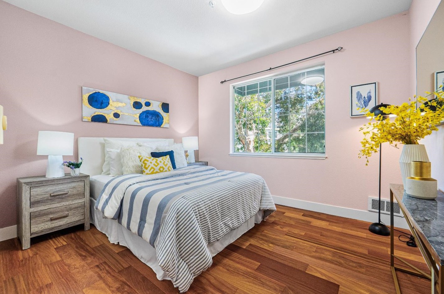 2208 Hastings Shore Ln, Redwood City CA  94065-2106 exterior