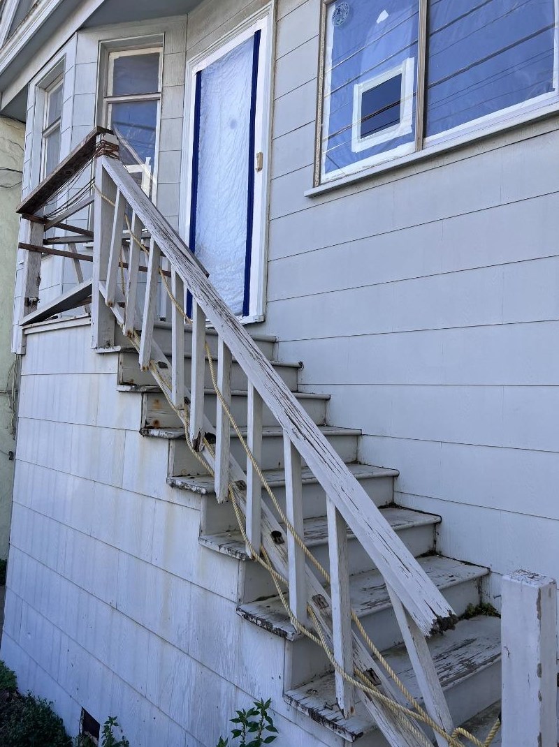 372 Moultrie St, San Francisco CA  94110-5619 exterior