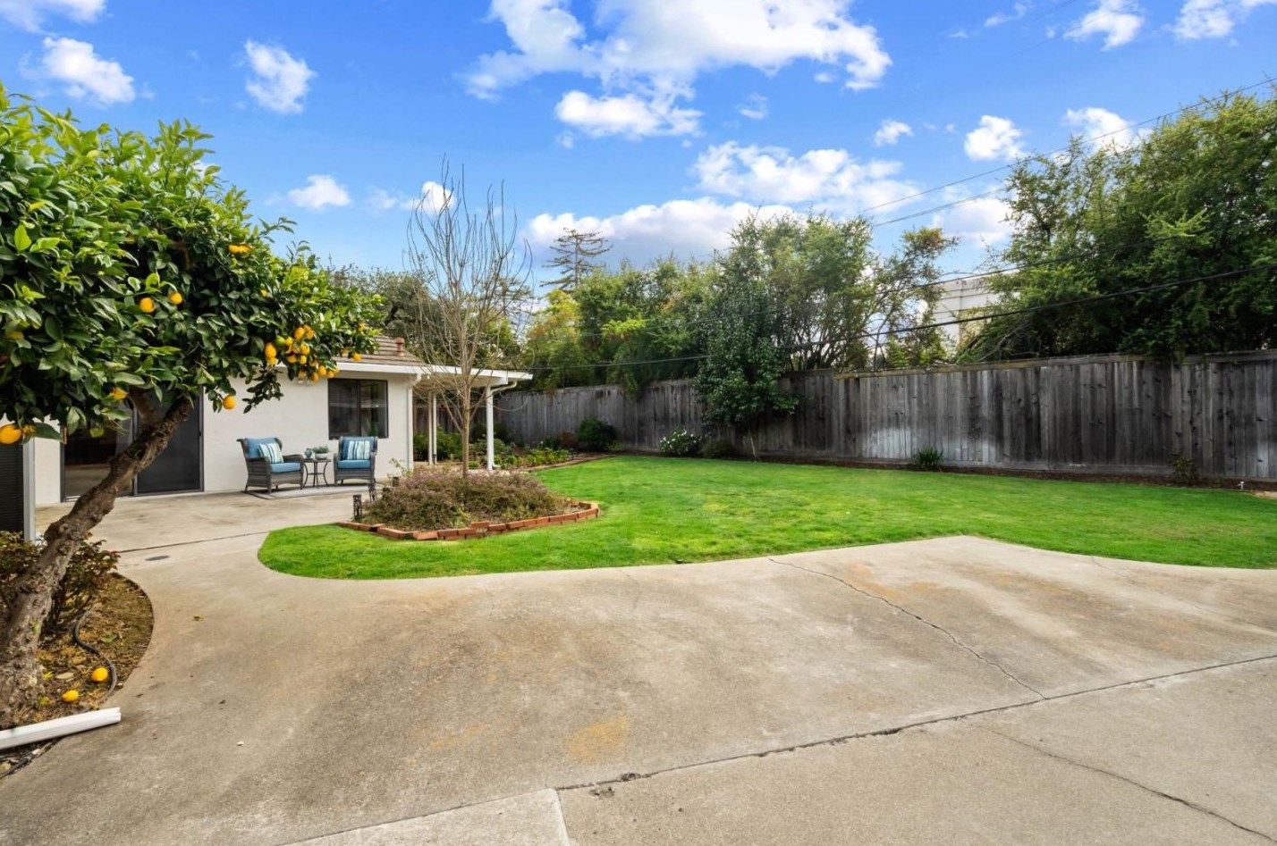 1980 Alford Ave, Los Altos CA  94024-6902 exterior