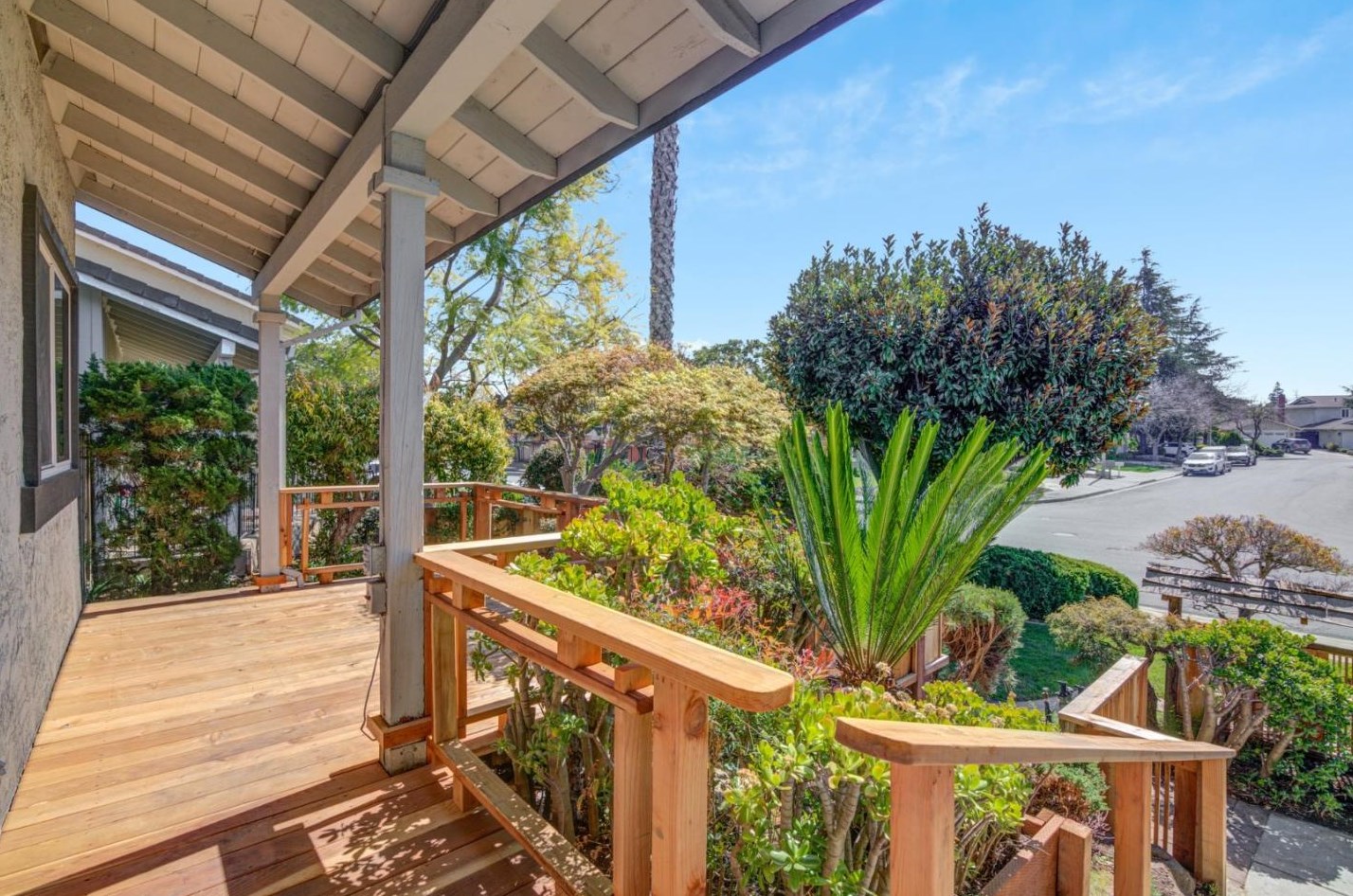 945 Erica Dr, Sunnyvale CA  94086-8212 exterior