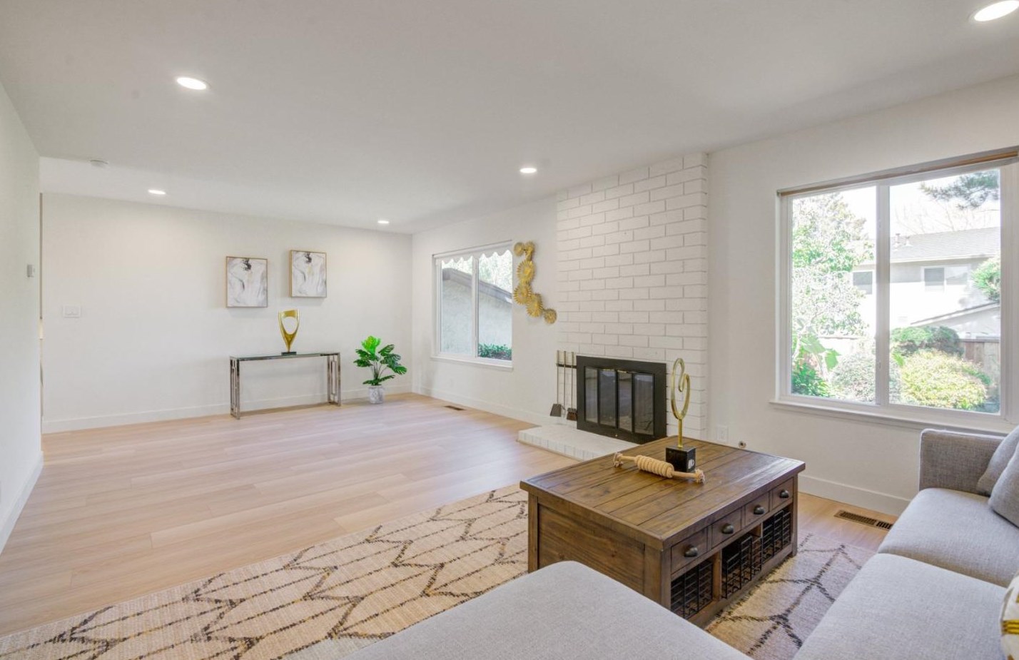 945 Erica Dr, Sunnyvale CA  94086-8212 exterior