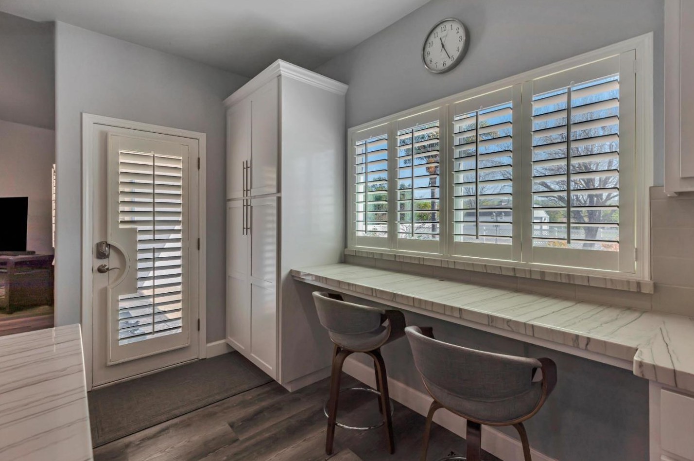 6355 Dunnville Way, Hollister CA  95023-9233 exterior
