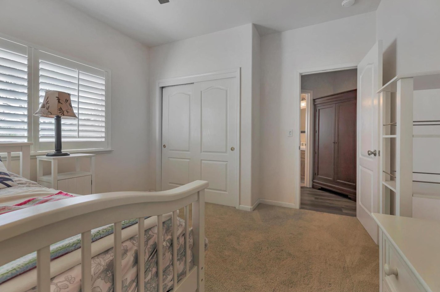 6355 Dunnville Way, Hollister CA  95023-9233 exterior