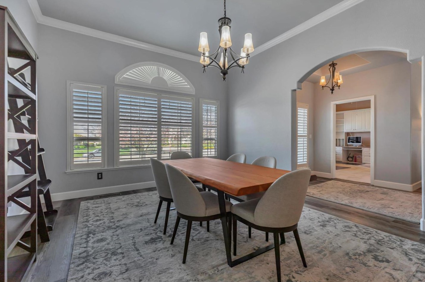 6355 Dunnville Way, Hollister CA  95023-9233 exterior