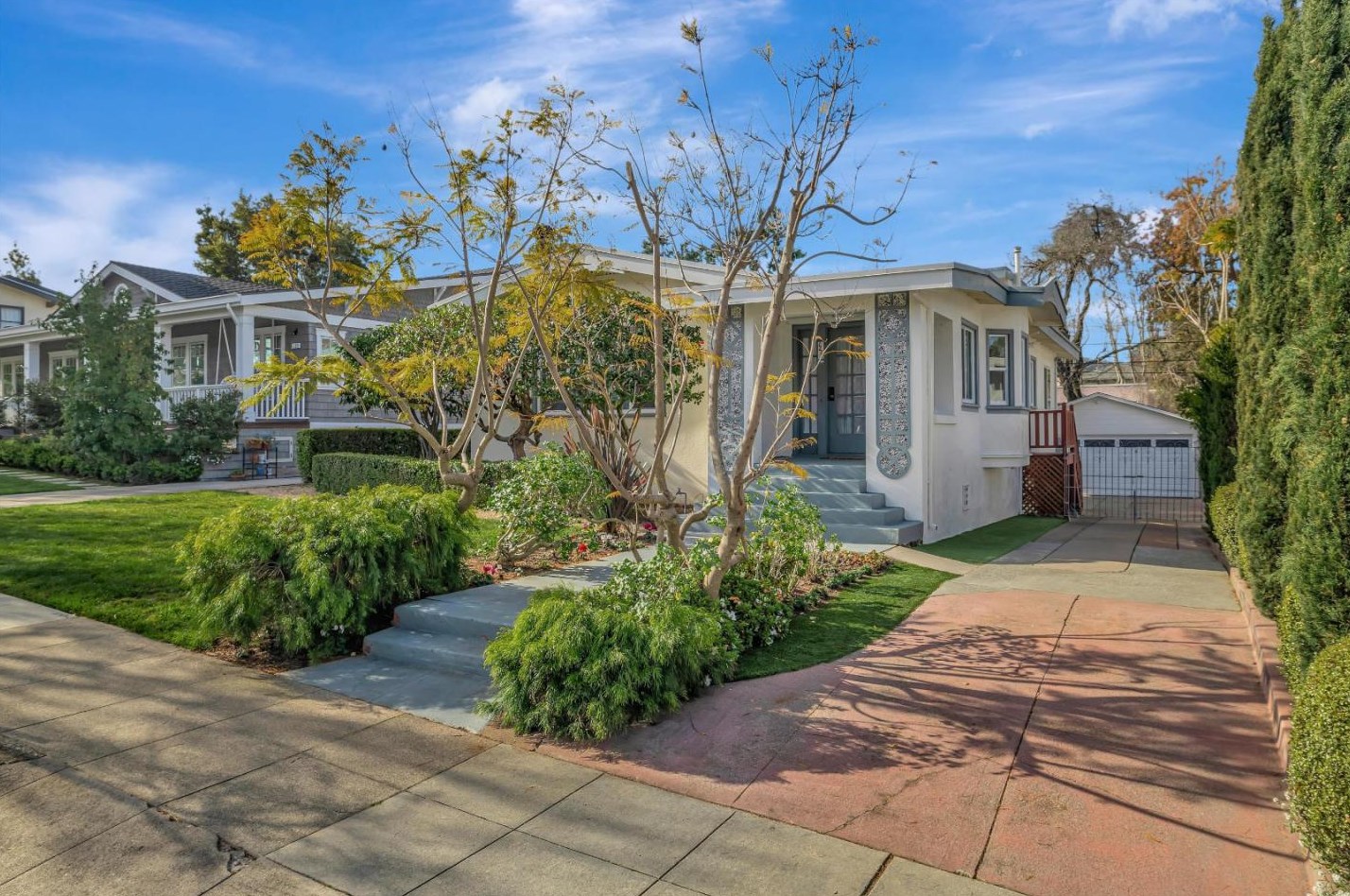 1213 Balboa Ave, Burlingame CA  94010-4817 exterior