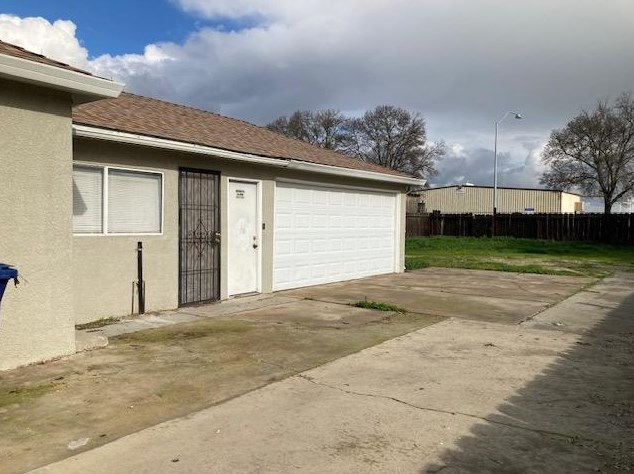 702 Conejo Ave, Modesto CA  95354-4275 exterior