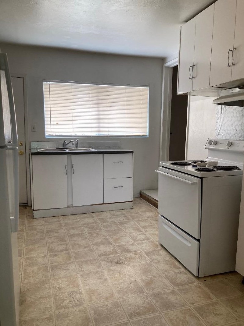 702 Conejo Ave, Modesto CA  95354-4275 exterior
