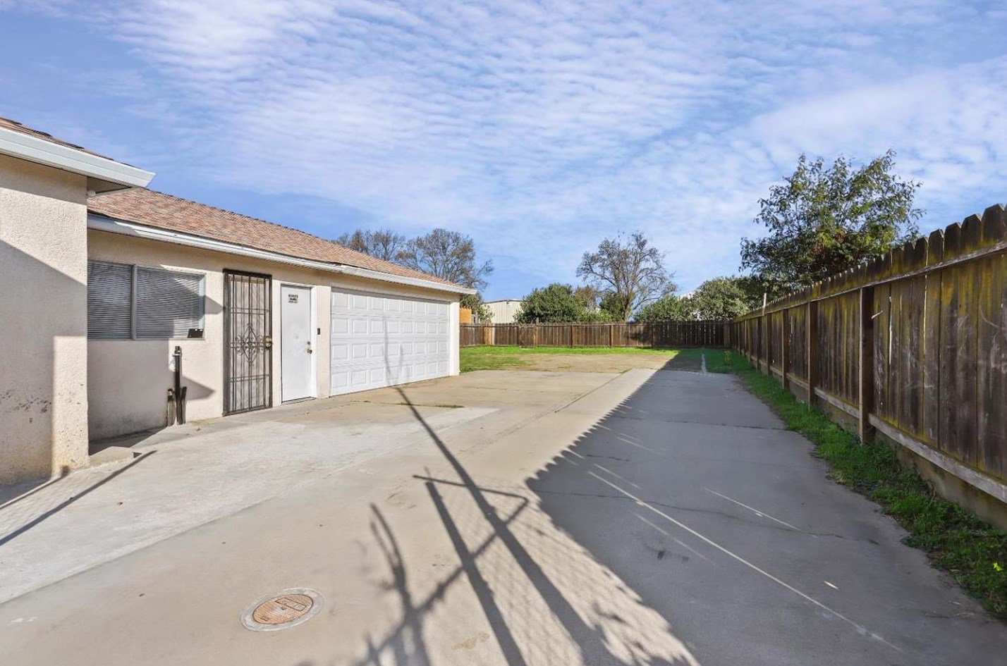 702 Conejo Ave, Modesto CA  95354-4275 exterior