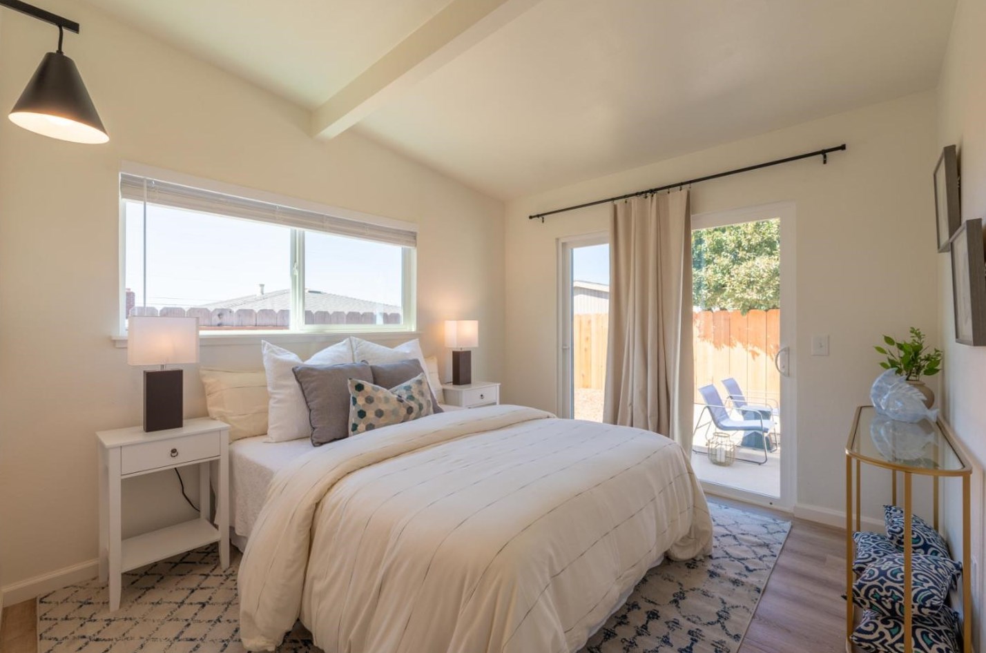 1543 Waring St, Seaside CA  93955-5038 exterior