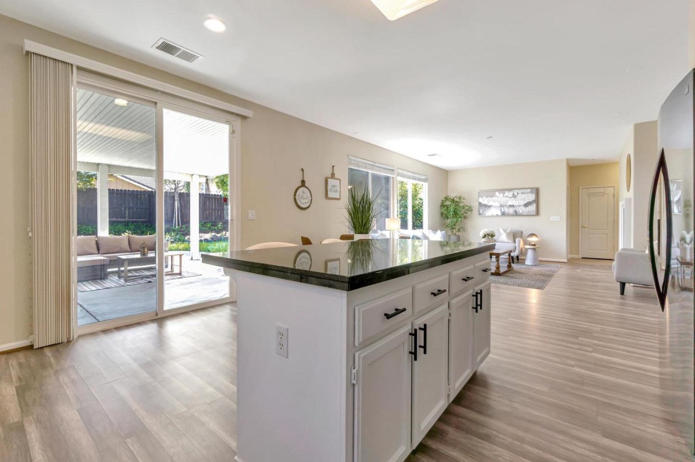 2248 Glen Canyon Dr, West Pittsburg CA  94565-2497 exterior