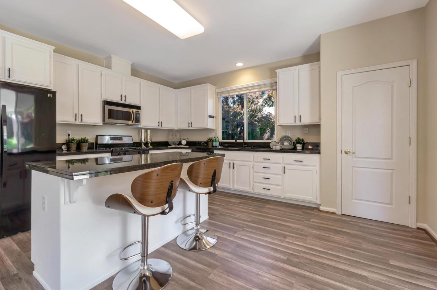2248 Glen Canyon Dr, West Pittsburg CA  94565-2497 exterior