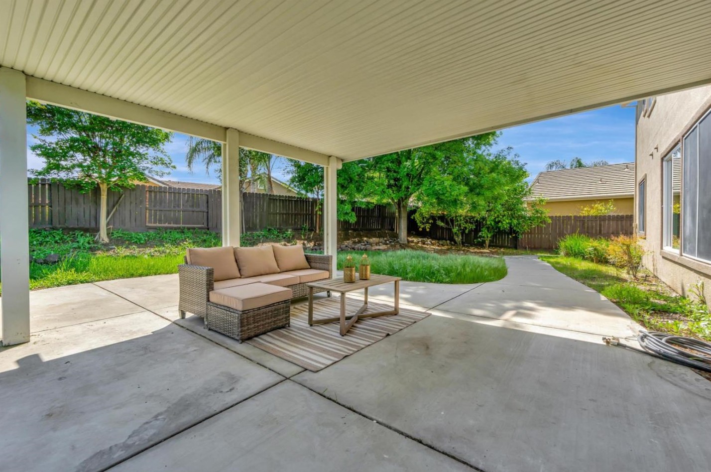 2248 Glen Canyon Dr, West Pittsburg CA  94565-2497 exterior