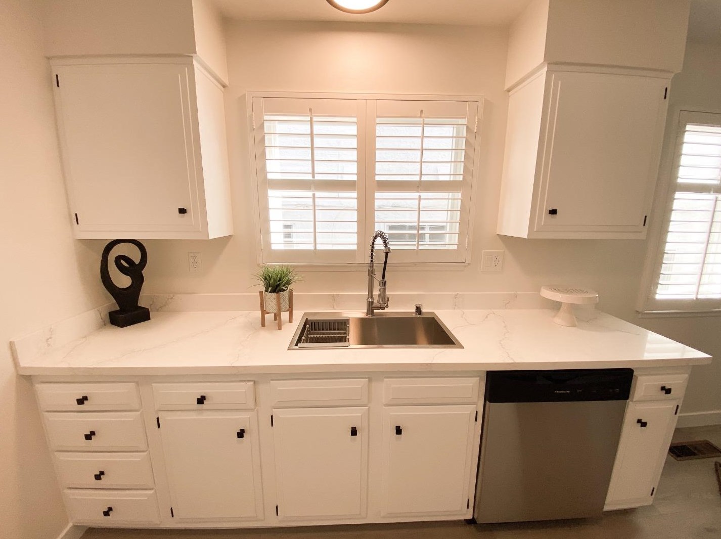 192 Warwick St, Daly City CA  94015-2829 exterior