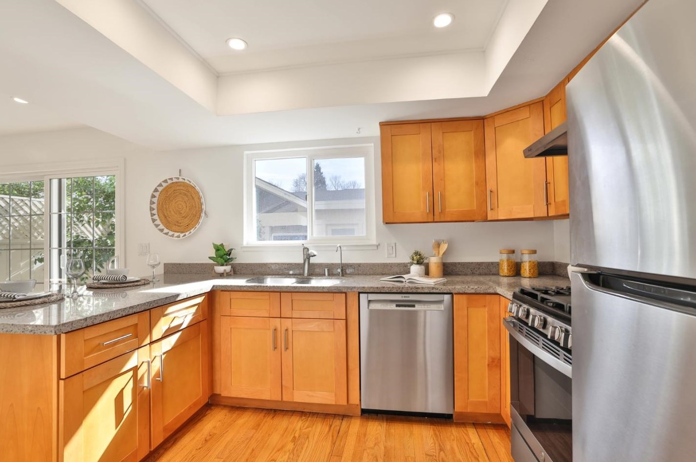 13 Sutter Creek Ln, Mountain View CA  94043-3108 exterior