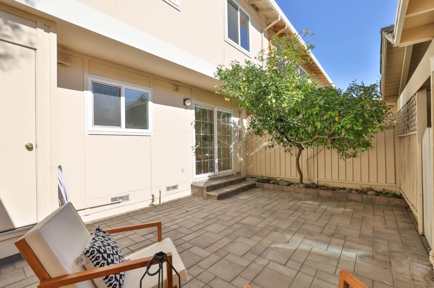 13 Sutter Creek Ln, Mountain View CA  94043-3108 exterior