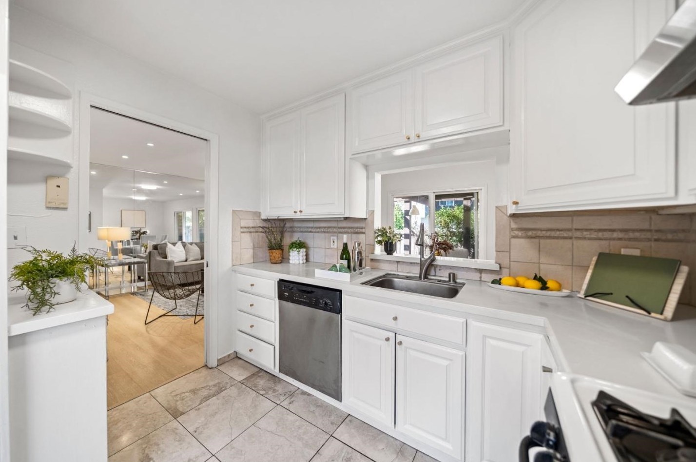 107 Villa Dr, Richmond CA  94806-3768 exterior
