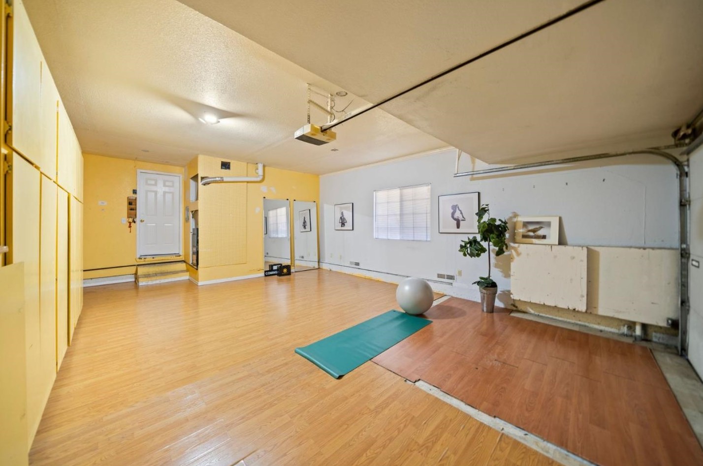 107 Villa Dr, Richmond CA  94806-3768 exterior
