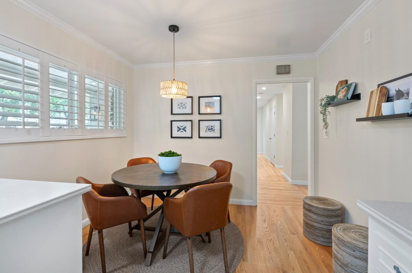 490 Cherry Ave, Los Altos CA 94022-1621 exterior