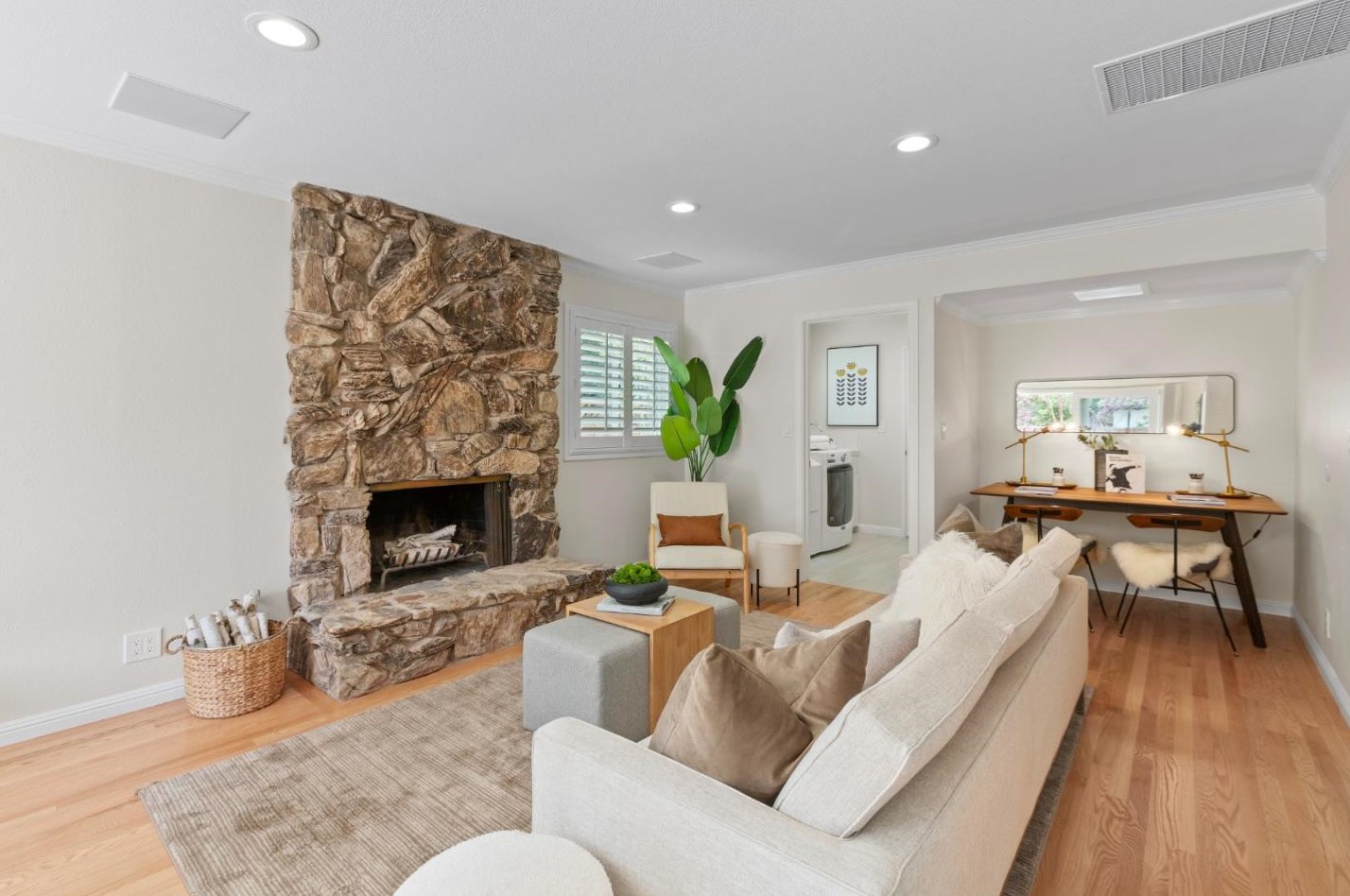 490 Cherry Ave, Los Altos CA 94022-1621 exterior