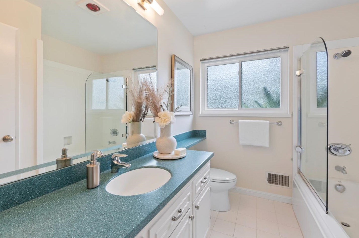 490 Cherry Ave, Los Altos CA 94022-1621 exterior