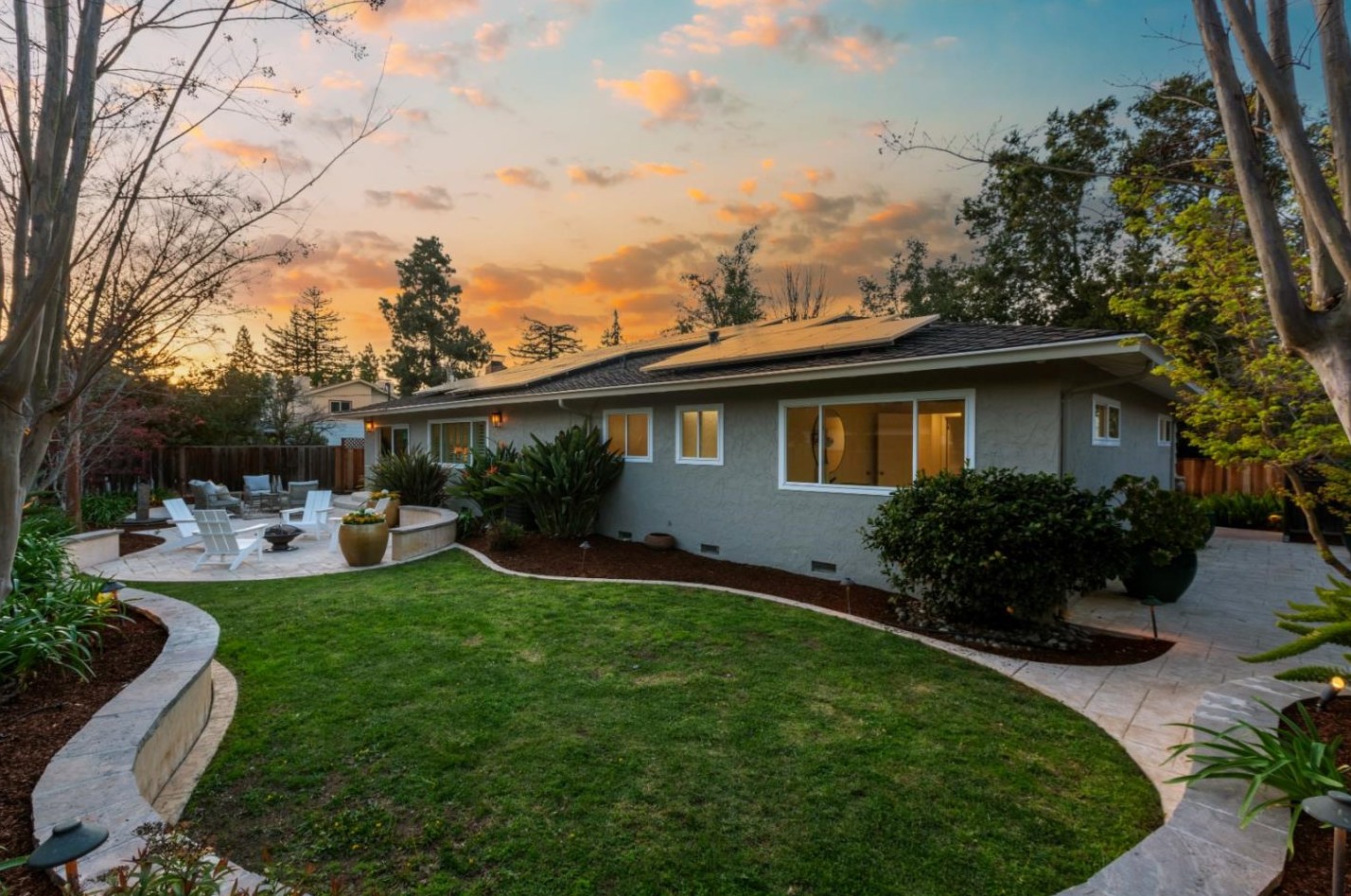 490 Cherry Ave, Los Altos CA 94022-1621 exterior