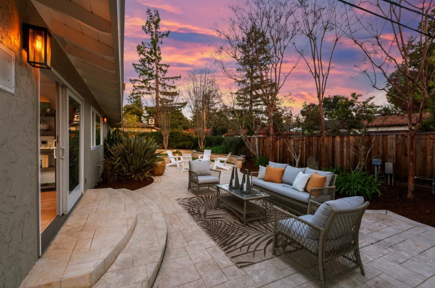 490 Cherry Ave, Los Altos CA 94022-1621 exterior