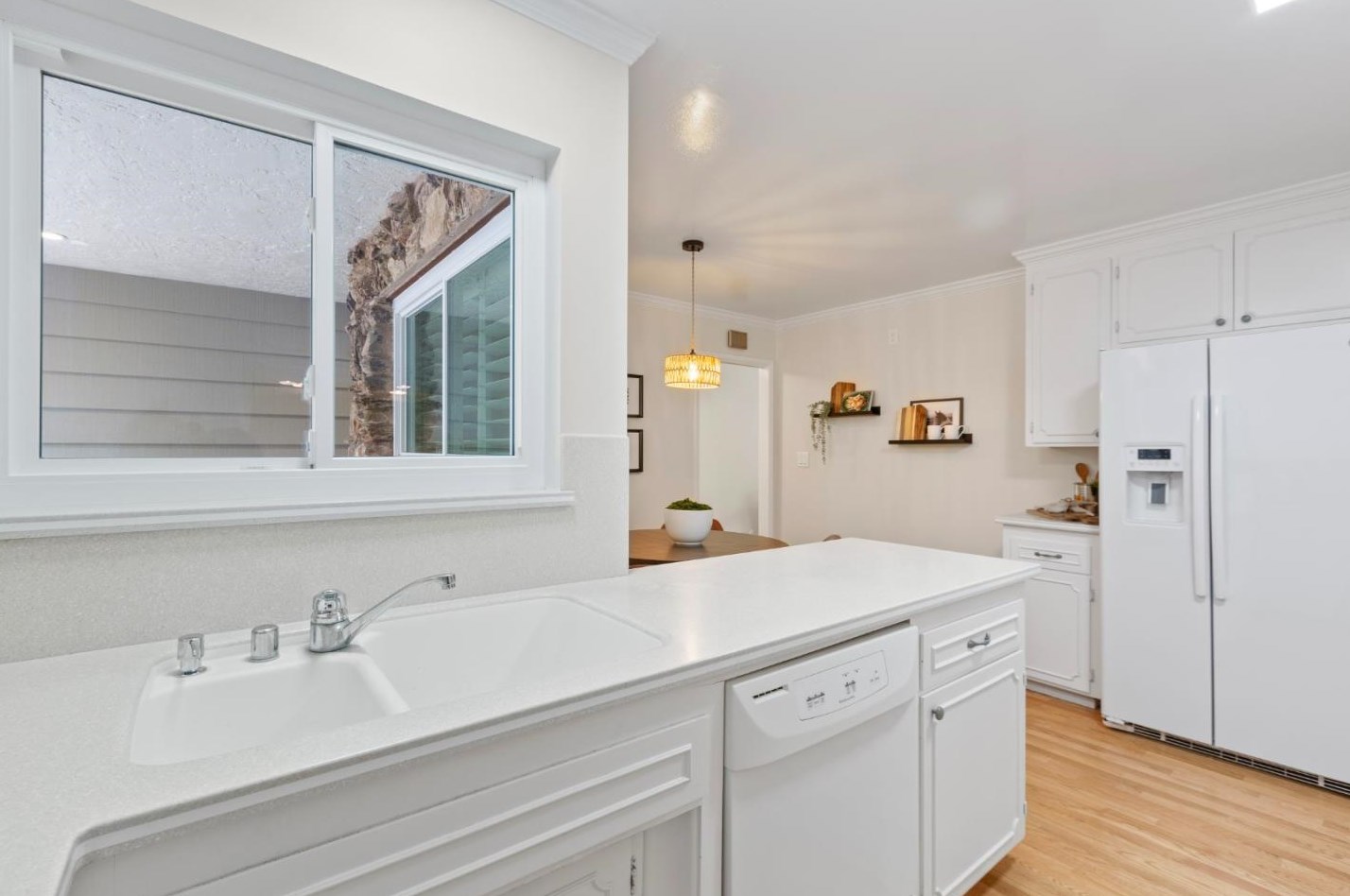 490 Cherry Ave, Los Altos CA 94022-1621 exterior