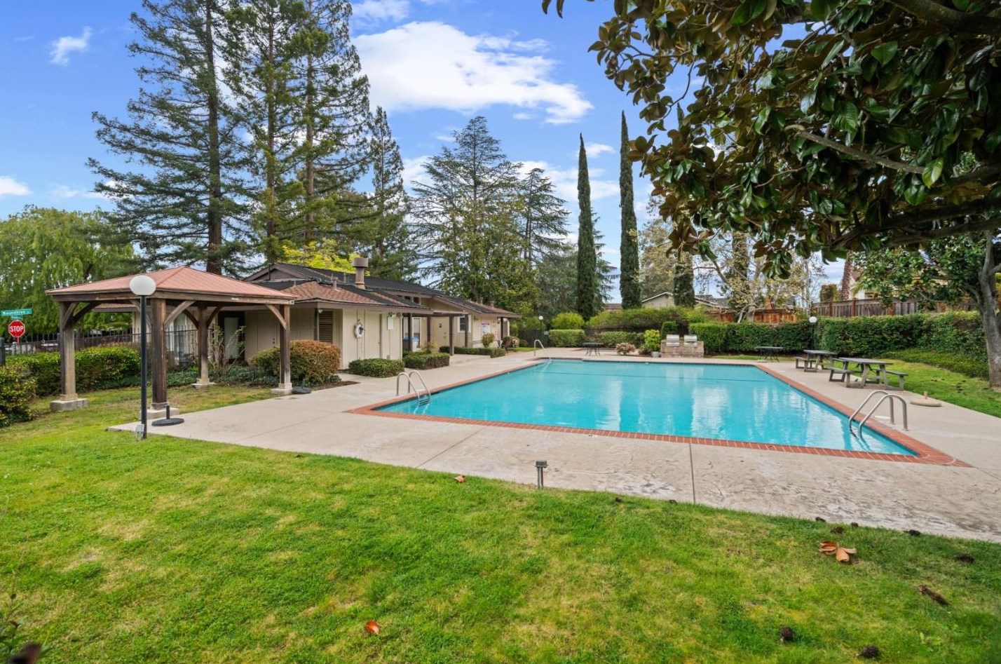 4942 Poplar Ter, Campbell CA  95008-5753 exterior