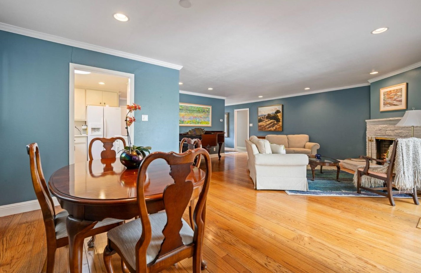 980 Altschul Ave, Menlo Park CA  94025-6705 exterior