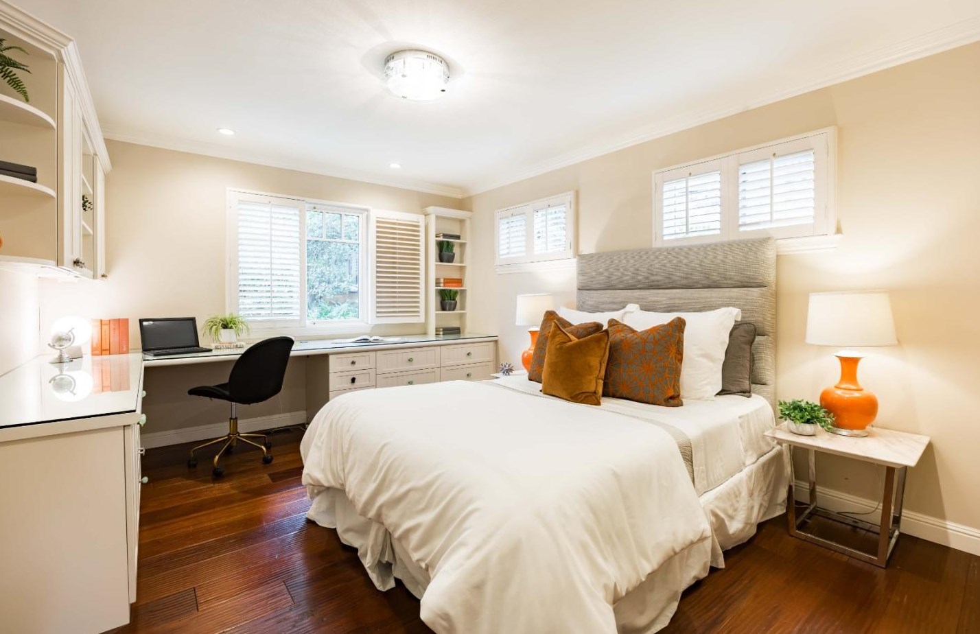 805 La Mesa Dr, Menlo Park CA  94028-7420 exterior