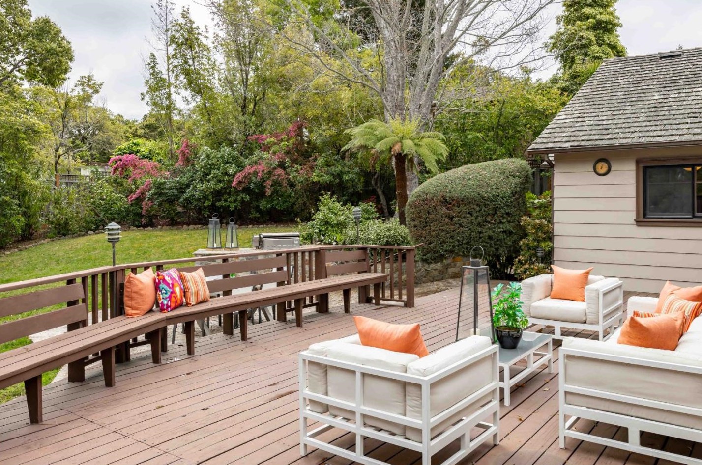 805 La Mesa Dr, Menlo Park CA  94028-7420 exterior