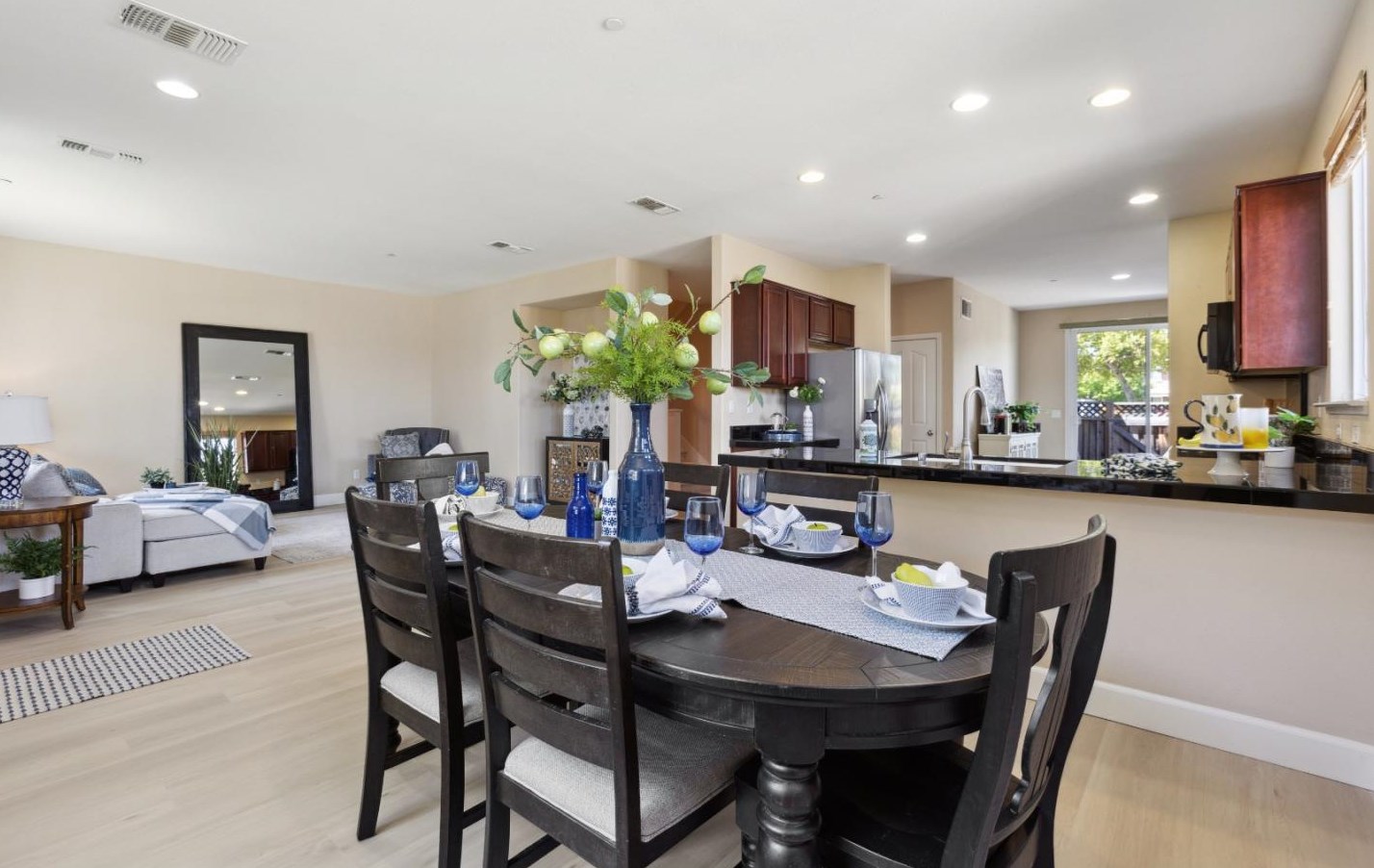 7954 Spanish Oak Cir, Gilroy CA  95020-2538 exterior