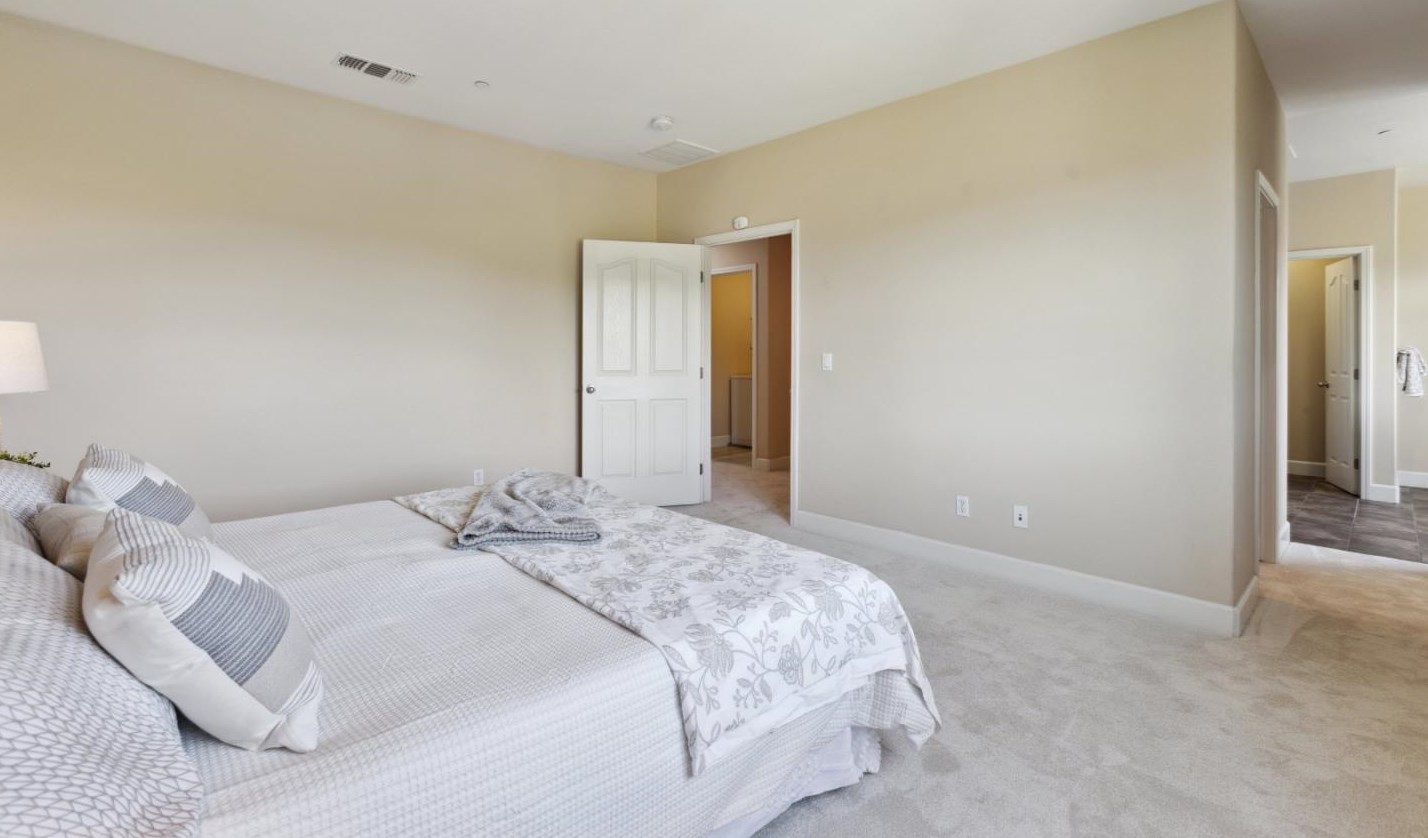 7954 Spanish Oak Cir, Gilroy CA  95020-2538 exterior