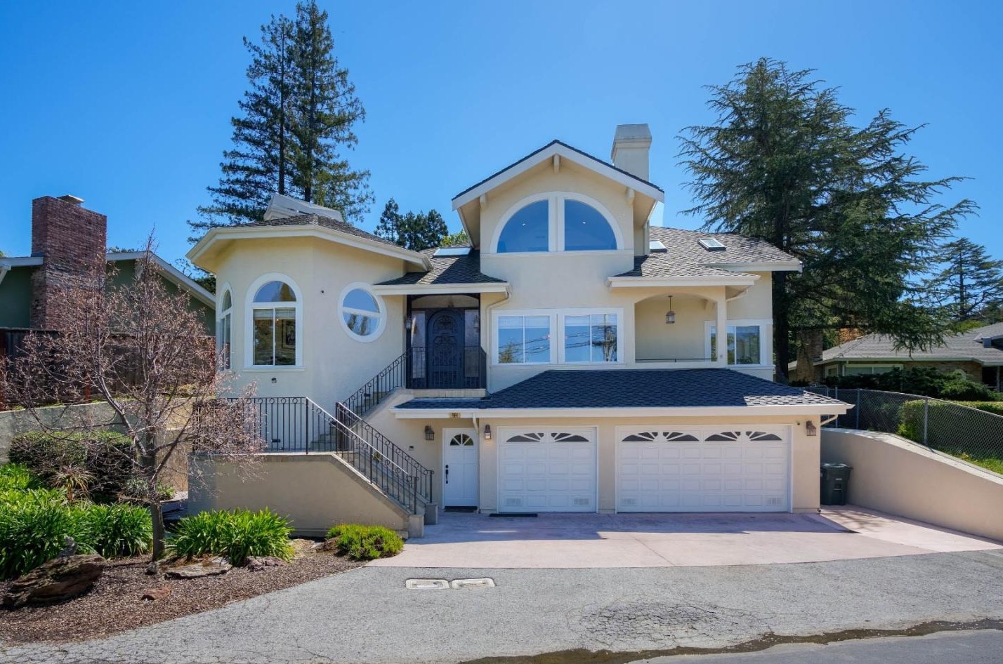 464 Upland Rd, Redwood City CA  94062-2826 exterior