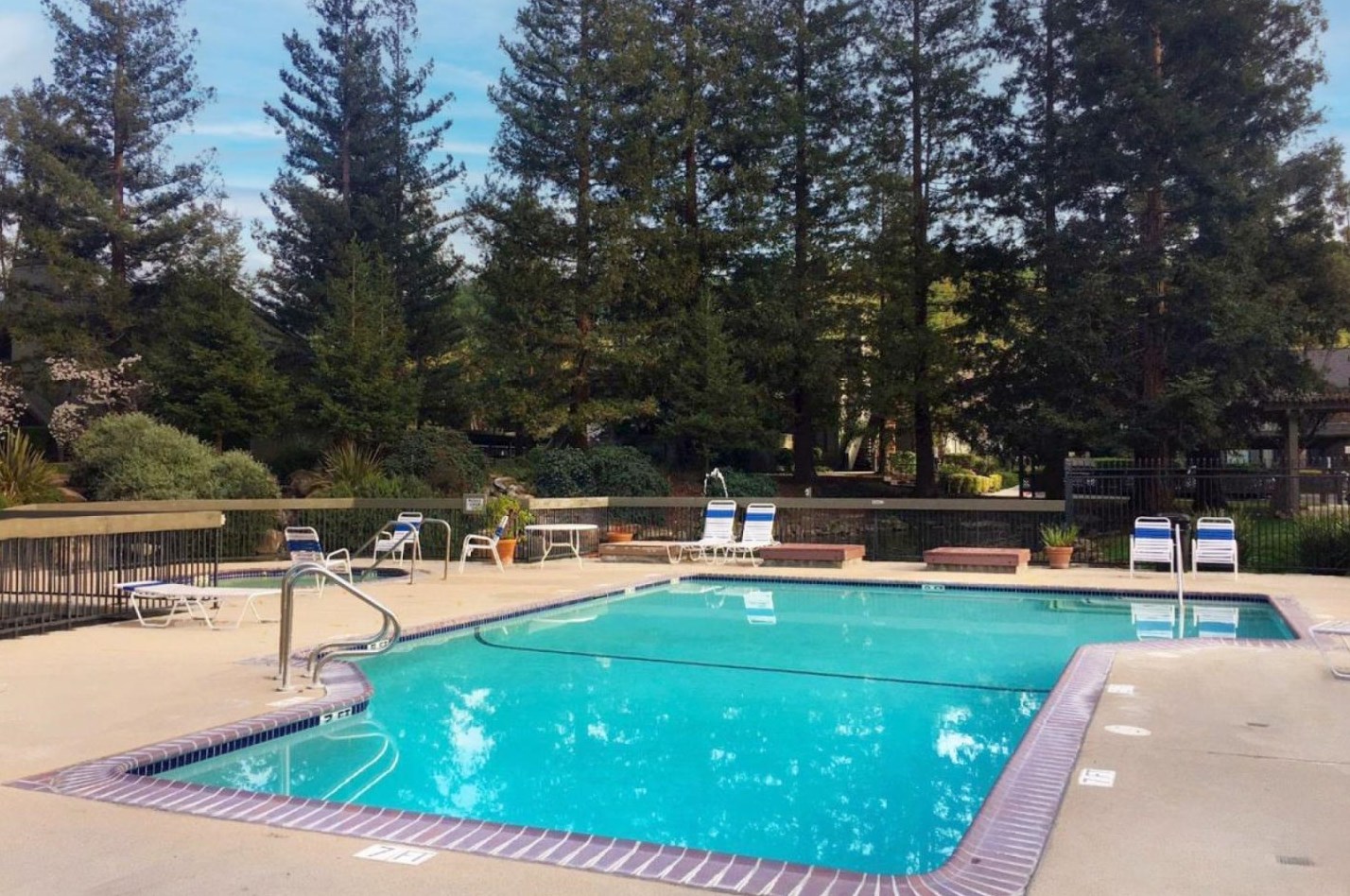 2352 La Terrace Cir, San Jose CA 95123-5316 exterior