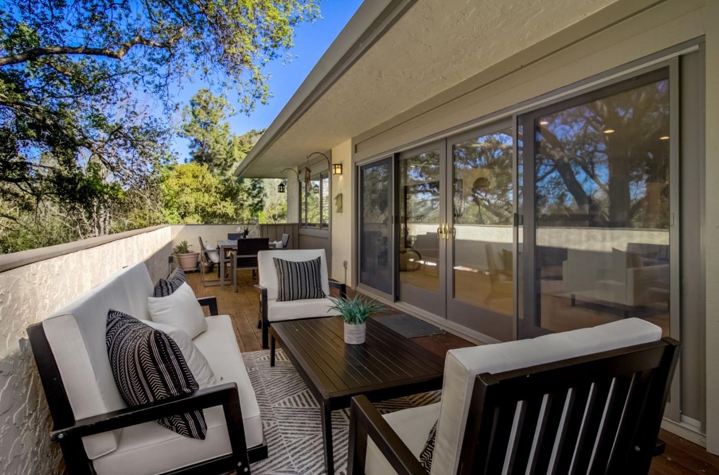11012 Canyon Vista Dr, Cupertino CA  95014-5405 exterior