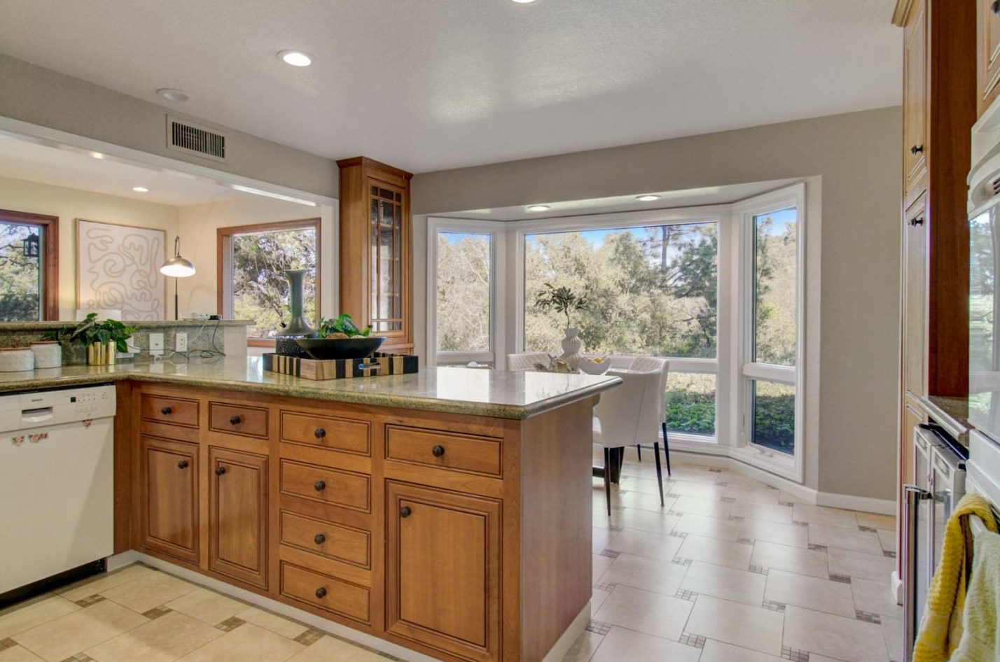 11012 Canyon Vista Dr, Cupertino CA  95014-5405 exterior